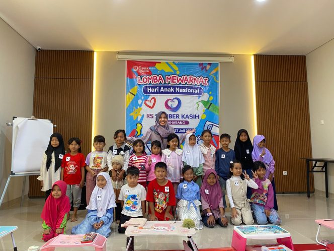 
 RS Sumber Kasih Lemahabang Gelar Lomba Mewarnai untuk anak-anak dalam Rangka Hari Anak Nasional 2025.